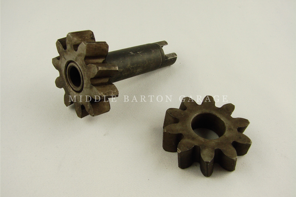 OIL PUMP GEAR 500F